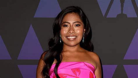 Yalitza Aparicio es la modelo oficial de Prada: 7 veces en las que 